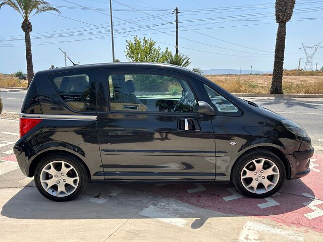 PEUGEOT 1007 SPORTY 1.6 AUTO SPANISH LHD IN SPAIN 82000 MILES SUPERB 2009